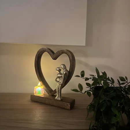 Spanish 4 Apartment *