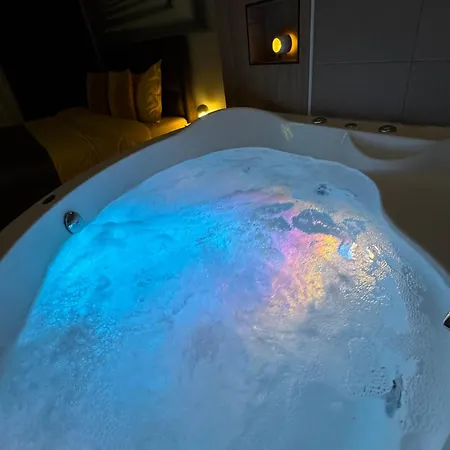 Apartament Spanish 4 *